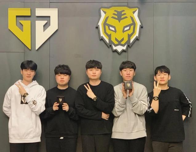 性于一体的 性于一体的