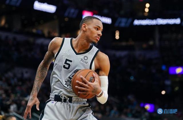 足球生涯中 足球生涯中